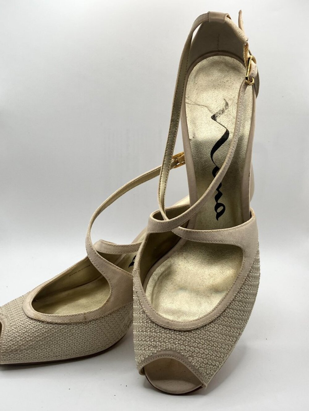 Nina Beige Satin Heels Peep Toe Like New Size 8.5 Like New 3.5-in heel